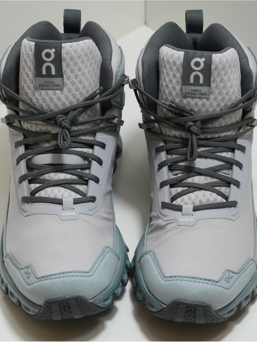 On Cloud Mid-Top Women's Trail Sneakers - Light Gray with Seafoam Sole - Picture 5 of 6